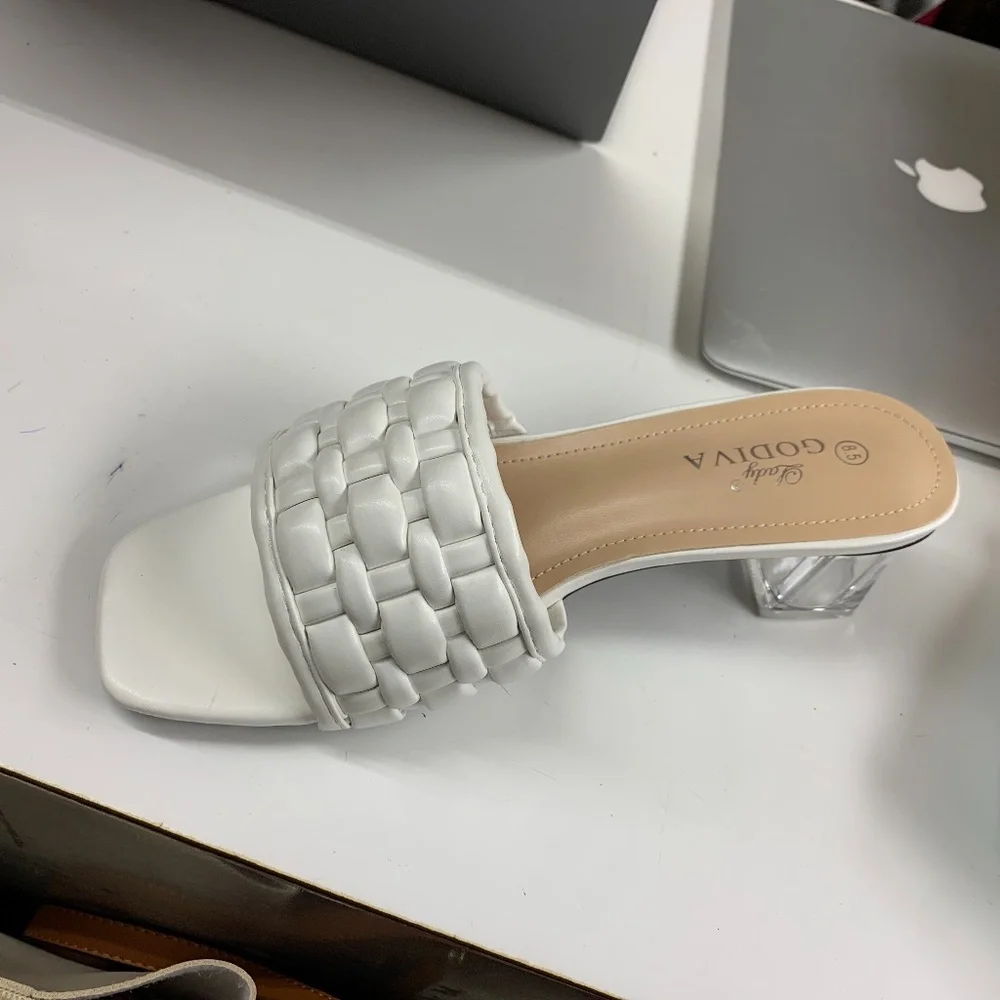 White Braided Heel - Picture 2 of 2